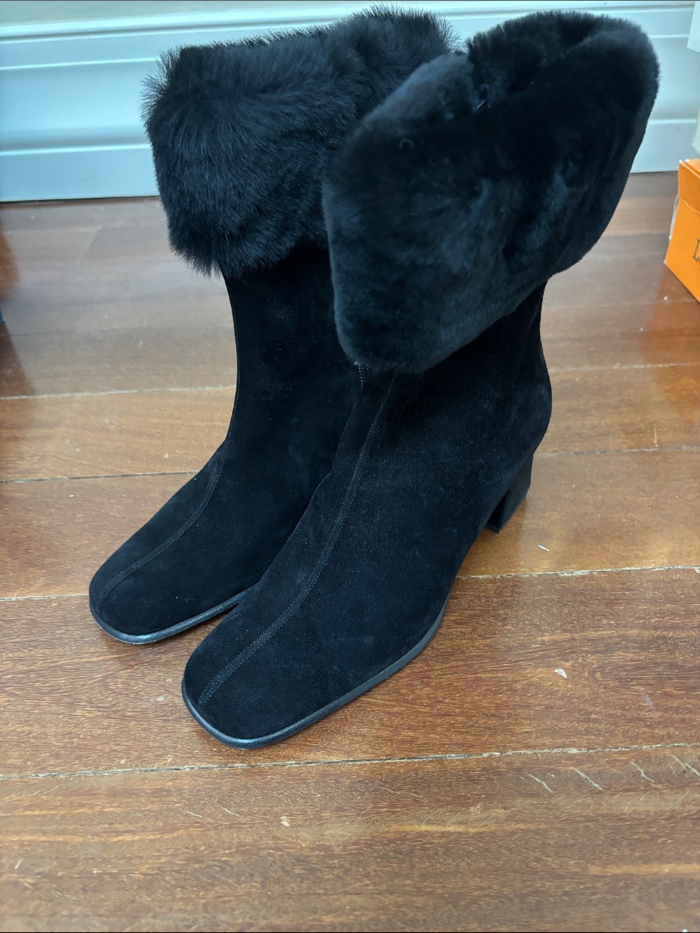 Anne Klein Women's Black Suede Fur Cuff Mid-Heel Chunky Boots 6.5